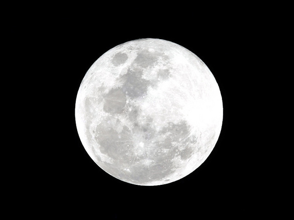 moon-watching-night-100916-02.jpg