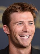 scott-eastwood_8564091-portrait-02_top_portrait.jpg