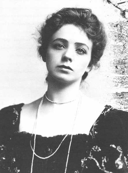 38-Maude-Adams.jpg