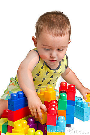 toddler-building-castle-23796908.jpg