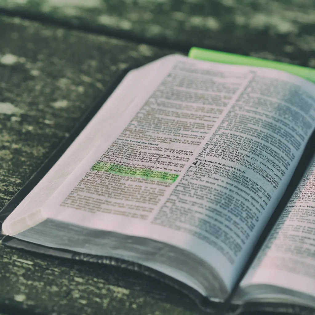 Is It Better to Read The Bible in Chronological Order?