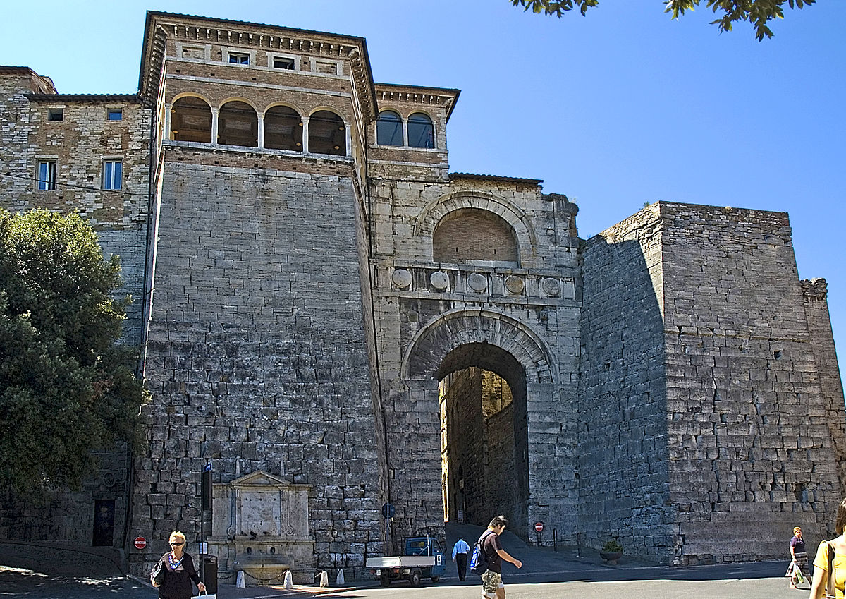 1200px-Perugia_Arco_Etrusco.jpg