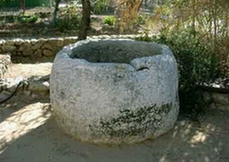 3bath-cistern.jpg