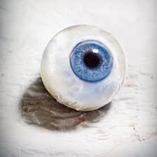 a eye eye.jpg