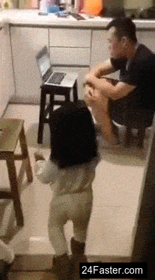 b0b13b5440d1ef356b42f1b4d1f2c816.gif