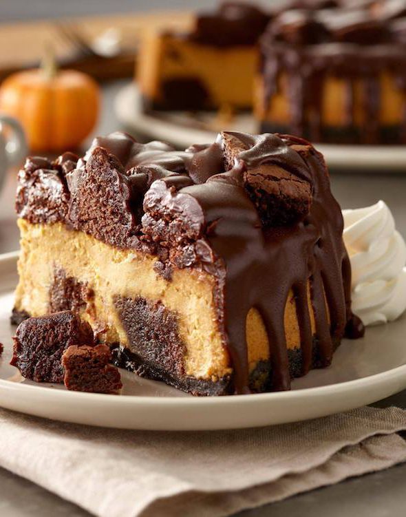 chocolate-chunkin-pumpkin-cheesecake.jpg
