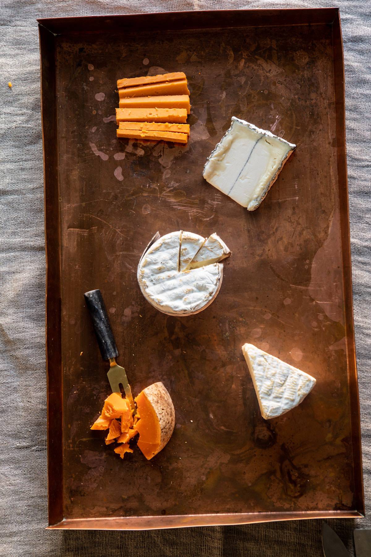 How-to-Make-an-Easy-Holiday-Cheese-Board-2.jpg