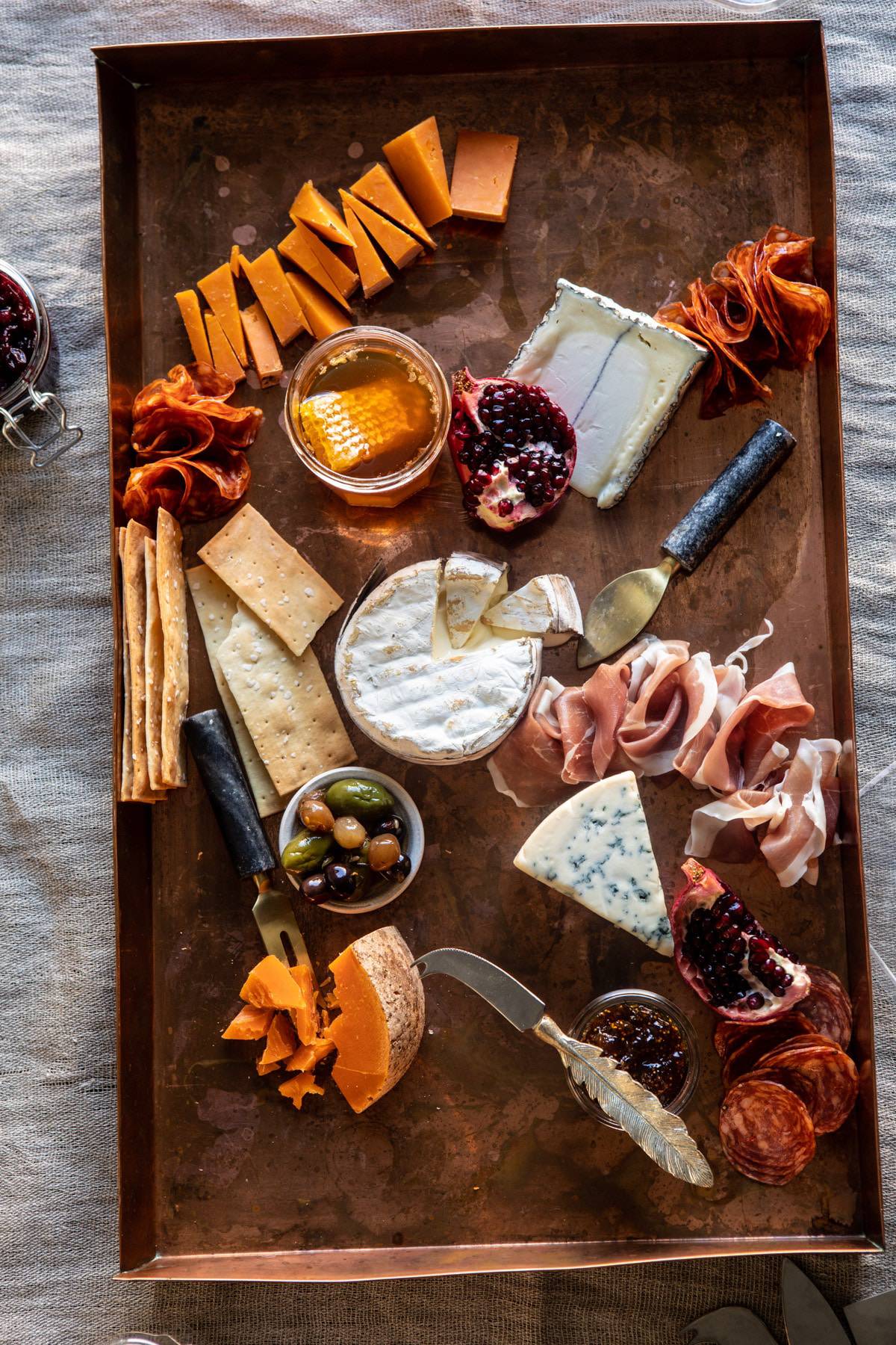 How-to-Make-an-Easy-Holiday-Cheese-Board-3.jpg