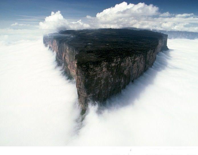 I-cant-believe-this-is-real-but-it-is.-Its-Mount-Roraima.jpg