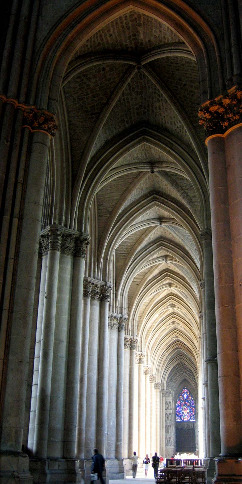 Interior-France-Reims-Cathedral.jpg