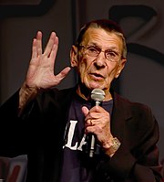 Leonard_Nimoy,_2011,_ST_Con-2_C.jpg