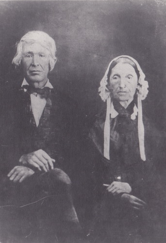 nahum and nancy davis.jpg