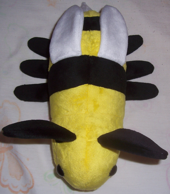 Plush bee 2-top.png