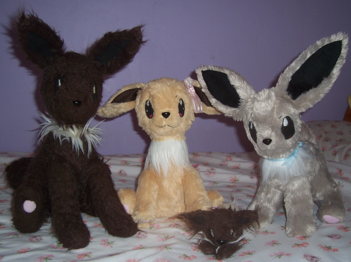 Plush Eevees 2.png