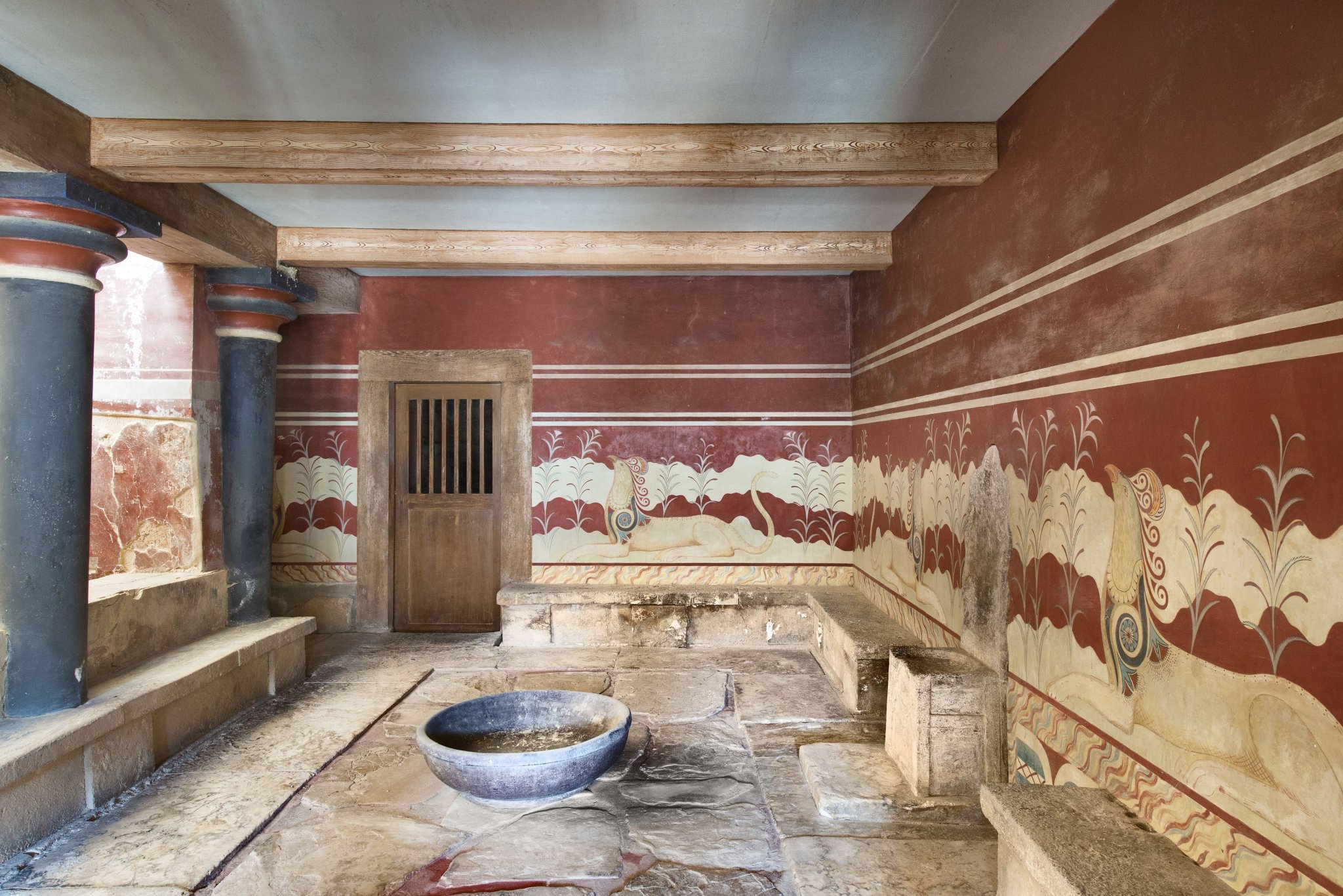 throne-room-palace-of-knossos-crete-greece-185757408-5763ee8b3df78c98dc2de899.jpg