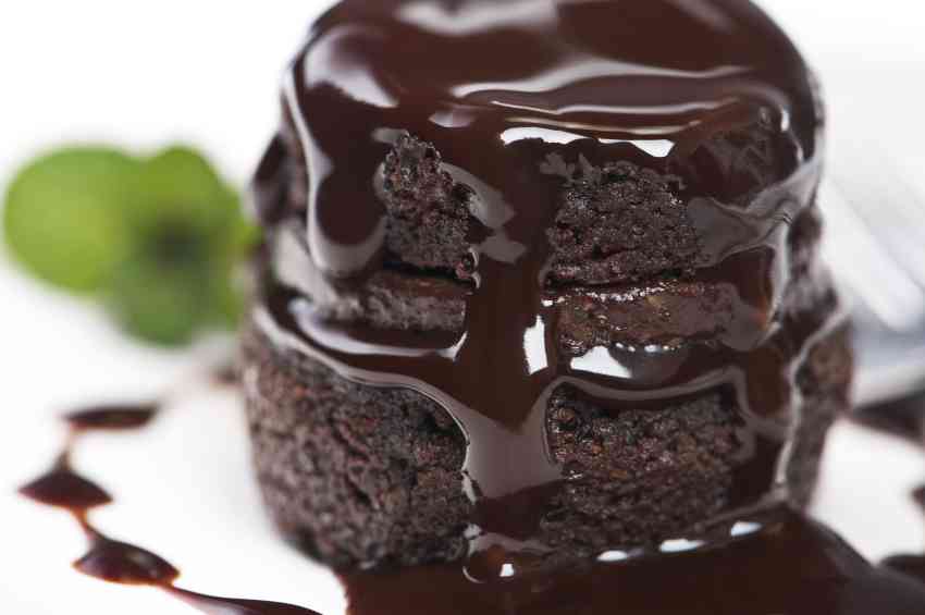 Warm chocolate cake 50pc.jpg