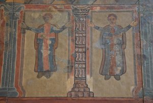 Painted_Walls_from_Lullinstone_Roman_Villa,_4th_century_AD,_British_Museum_(16094705486).jpg