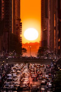 Manhattan-henge???