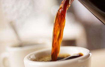 coffee_pour_1185.jpg