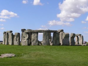 Stonehenge2007_07_30.jpg