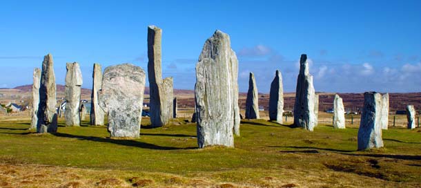 western-isles-history-the-callanish-stones-on-a-lovely-day.jpg