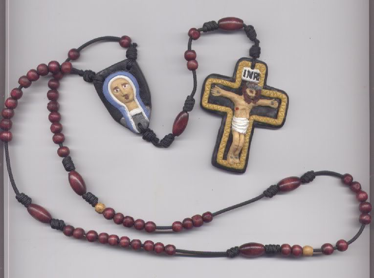 WoodenBeadMaryRosary.jpg