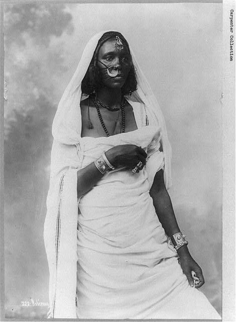 Anglo-Egyptian_Sudan_Nubian_woman.jpg