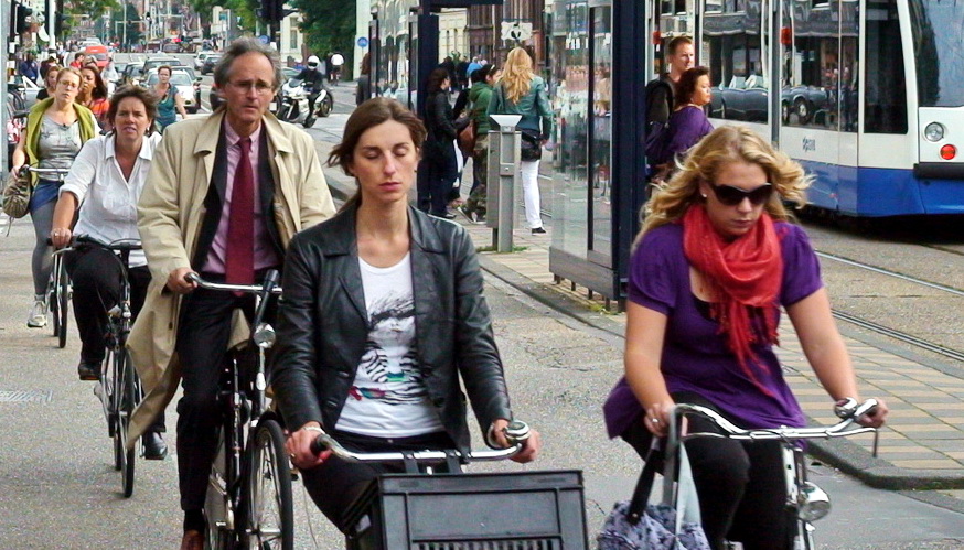 bikes_amsterdam_group3B.jpg
