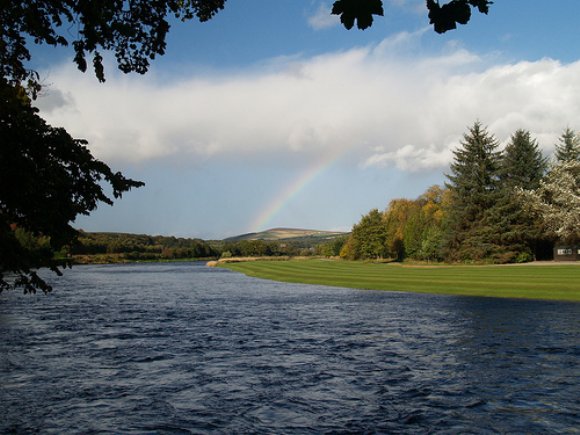 Images-of-Scotland---Rainbow-over-the-River-Spey-near-Rothes.jpg