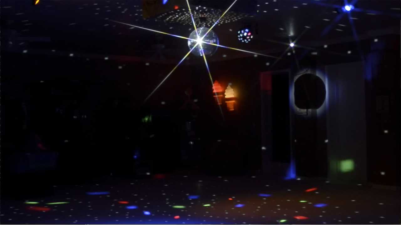 video_still_capture03small.jpg