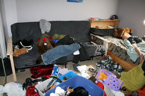 matthews-messy-room-3.jpg