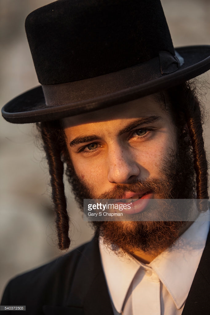 jewish-man-in-jerusalem-picture-id540372503