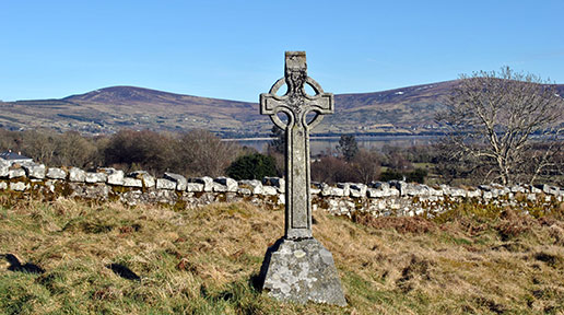 FT5S-Celtic-Cross-Burial-Memorial-Getty.jpg