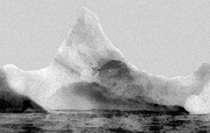 MI-titanic-iceberg.jpg
