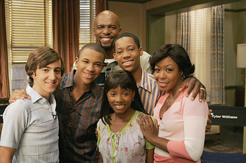 everybody-hates-chris-imani-hakim-tequan-richmond-terry-crews-tichina-arnold-Favim.com-143706.jpg