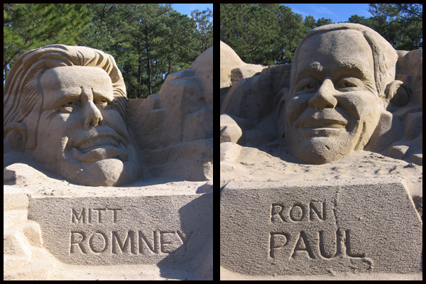 Mitt-Romney-Ron-Paul-Sandsculpture.jpg