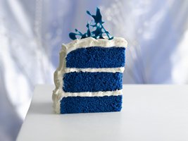 royal-blue-velvet-cake.jpg