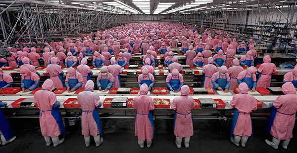 chinese-factory-workers-assembly-line.jpg