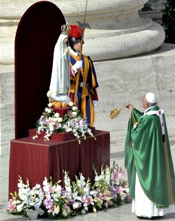 PopeFatima-255x322.jpg