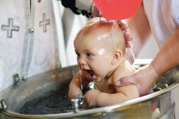 infant_baptism-600x398.jpg