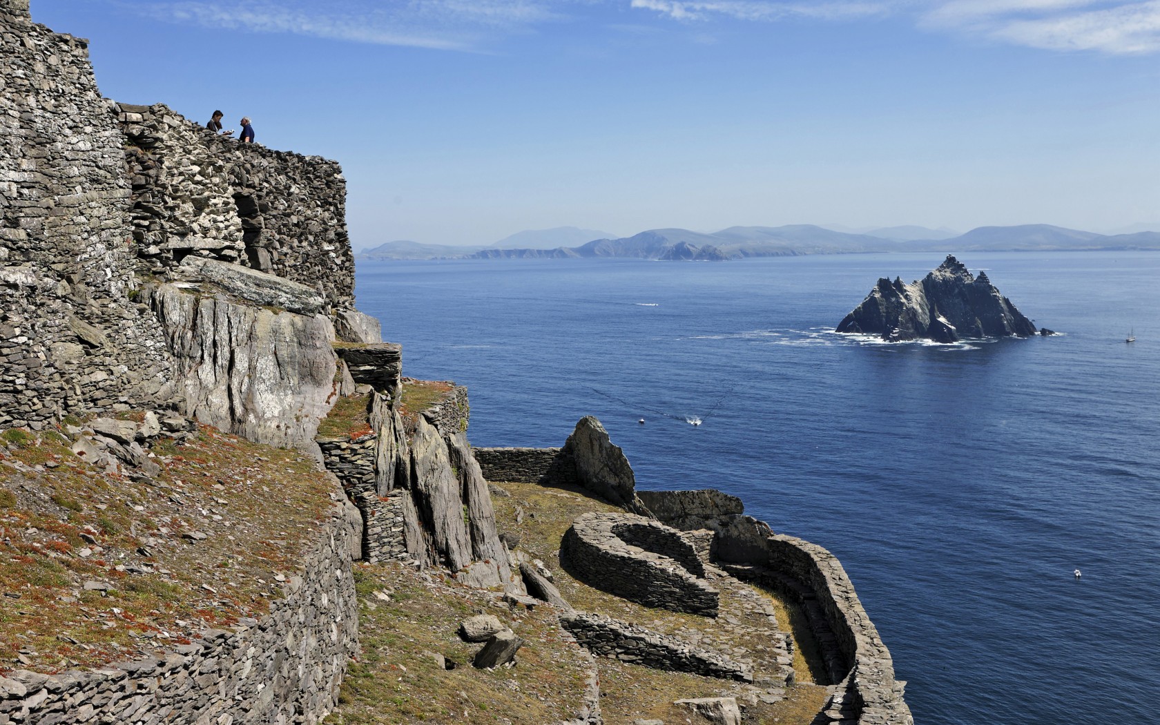 resized-832-284463SkelligIslands-1680x1050.jpg