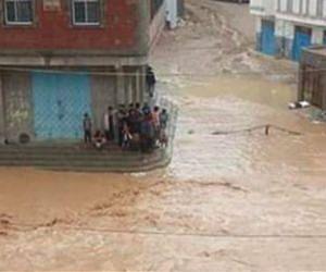 cyclone-chapala-flood-mukalla-yemen-lg.jpg