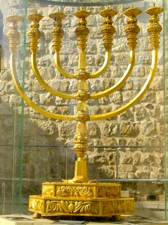 menorah-temple.jpg