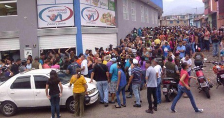 Venezuela-Economic-Collapse-460x242.jpg