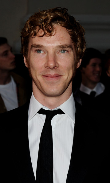 Benedict+Cumberbatch+Olivier+Awards+2011+Arrivals+jJDU5jfRA-Sl.jpg