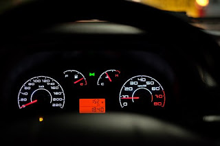 car-dashboard-2667434__340.jpg