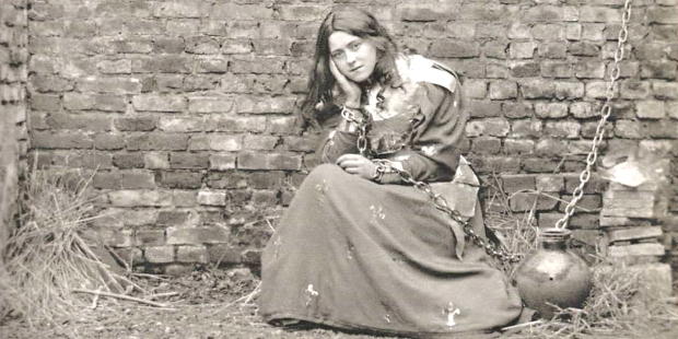 web3-st-therese-of-lisieux-taken-by-her-sister-celine-dressed-as-joan-of-arc-archives-du-carmel-de-lisieux.jpg