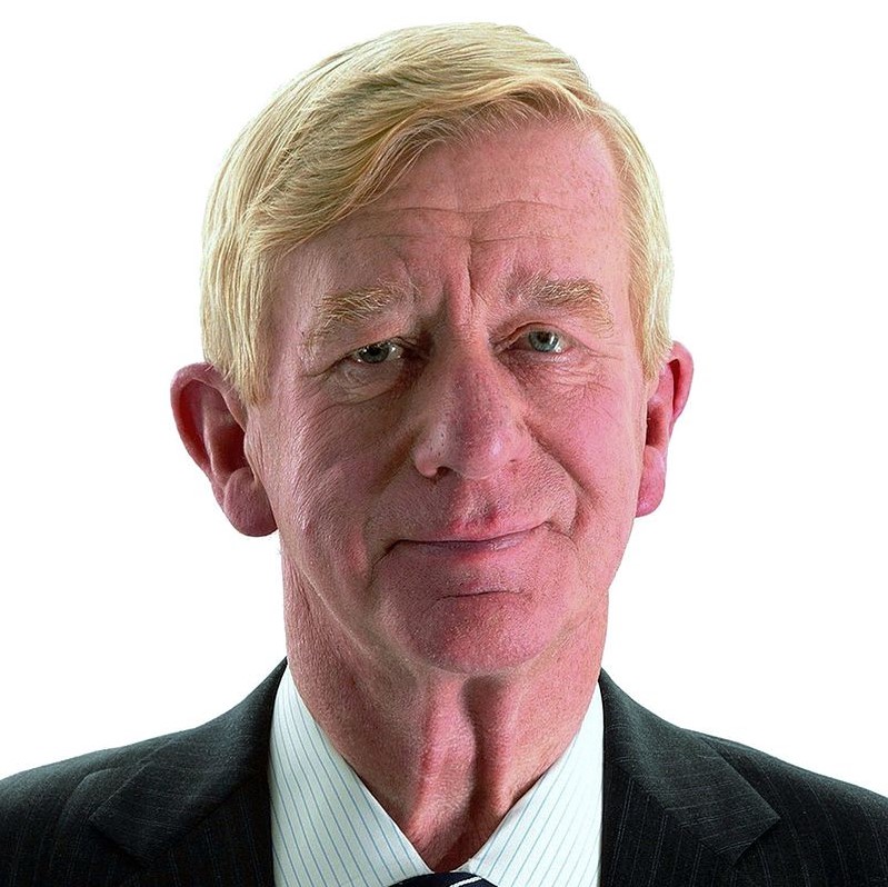 Bill_Weld_campaign_portrait-color-fix_%282%29.jpg