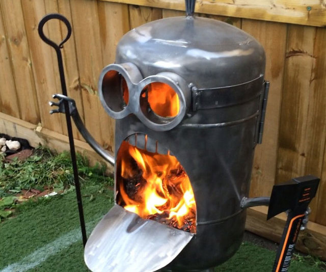 minion-fire-pit-640x534.jpg