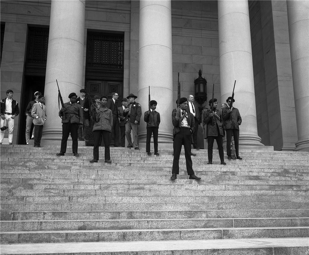 seattle-black-panthers-legislative-building-olympia-february-29-1969.jpg